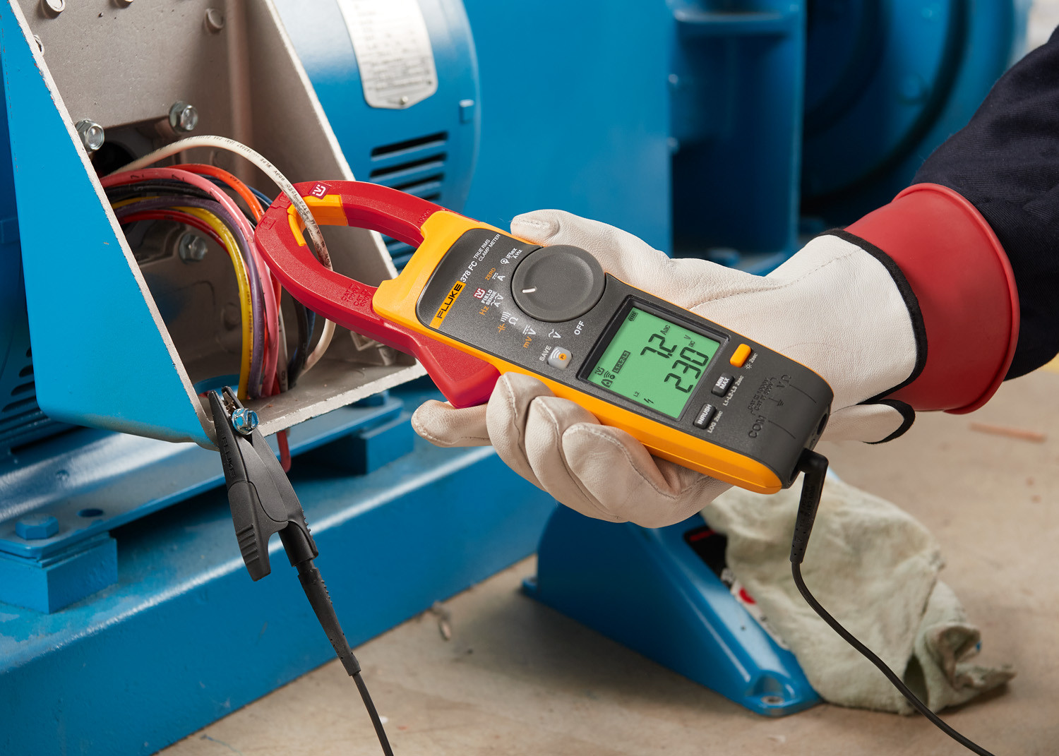 Fluke presenta pinzas amperimétricas que miden la tensión sin contacto