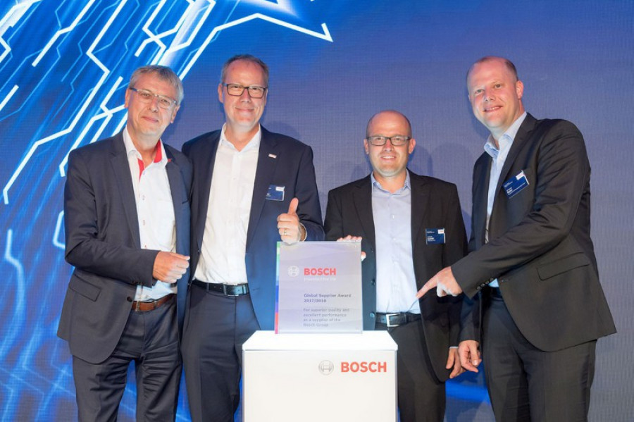 Schwabische werkzeugmaschinen gmbh receives bosch global supplier award 26752