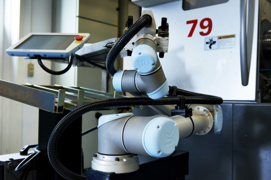 Universal robots 9328