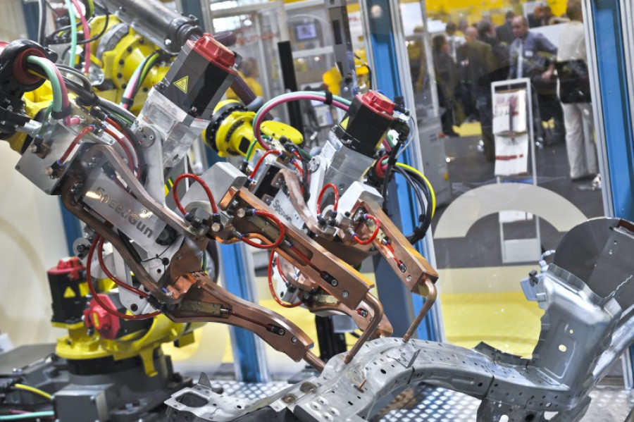 Automatica 2014 7436