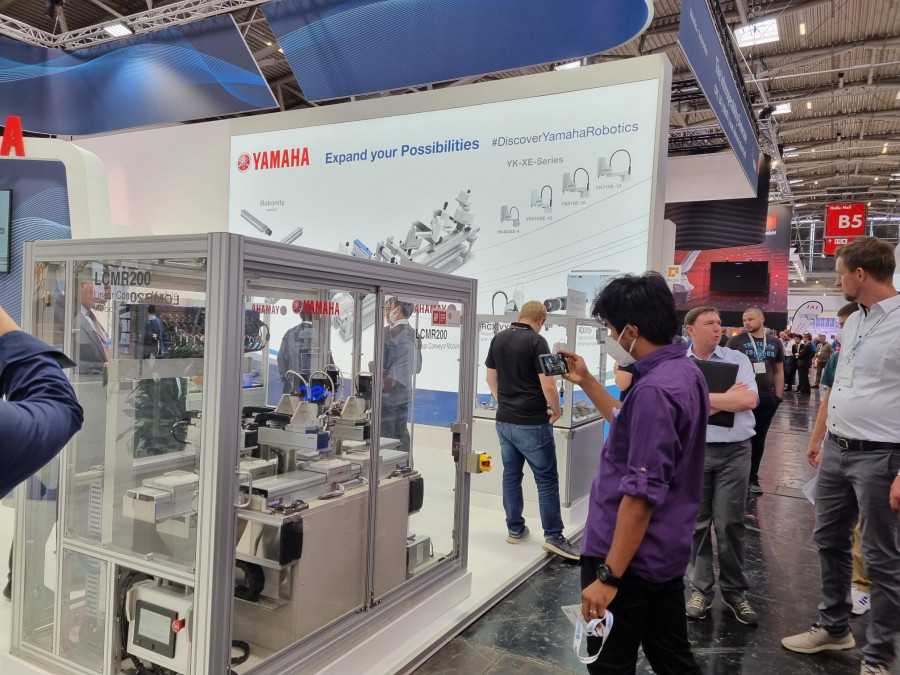 Yamaha LCMR200 at automatica 2022