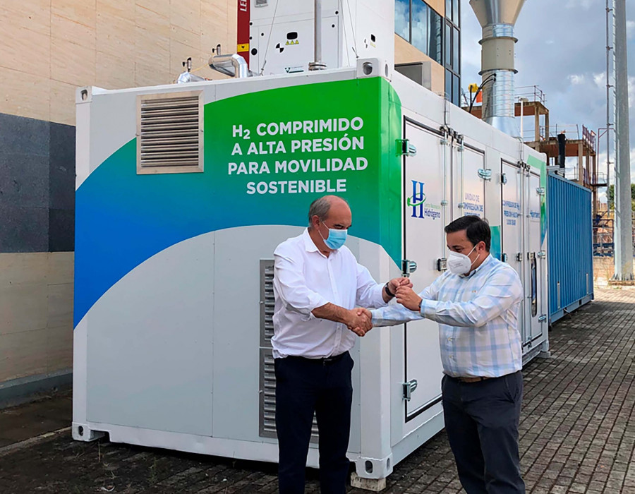Hiperbaric entrega el compresor de H2 en el CNH2 scaled