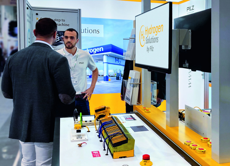 PIlz f pr hydrogen technology expo booth cold1
