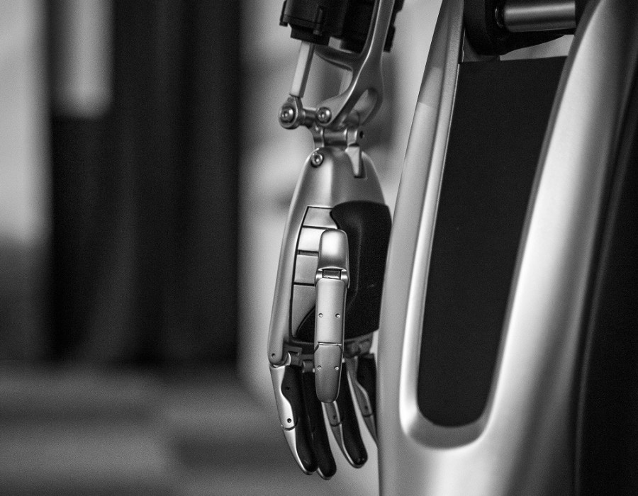 Pexels robot humanoide